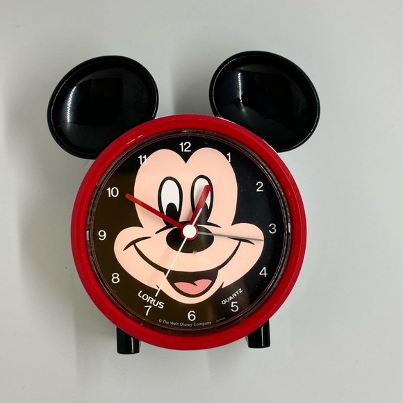 Mickey Mouse Table Clock - Picture 4 of 4